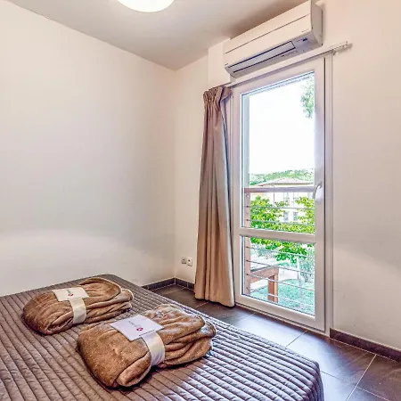 Marina Di Favone- T2- 2-4 Pers-3 By Interhome Appartement