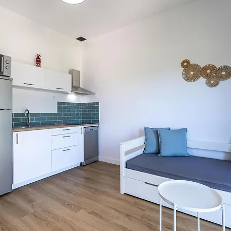 Marina Di Favone- T2- 2-4 Pers-3 By Interhome Conca