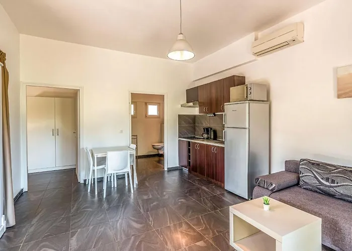 Marina Di Favone- T2- 2-4 Pers-3 By Interhome Apartmán *