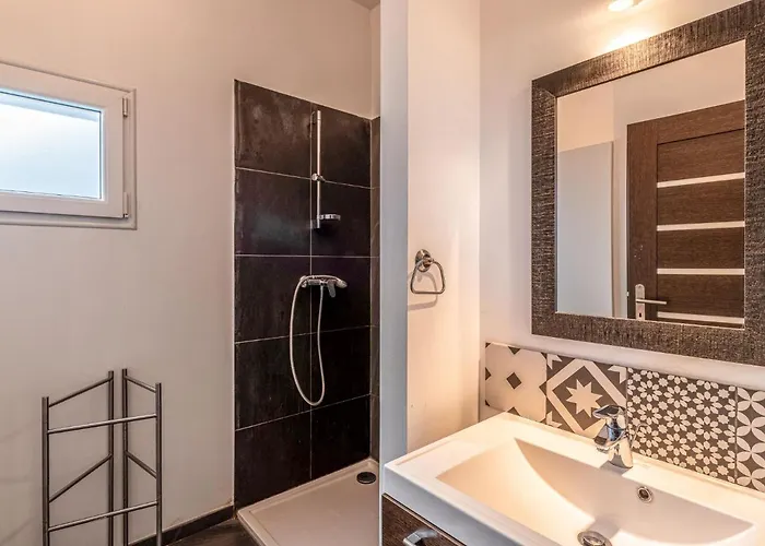 Marina Di Favone- T2- 2-4 Pers-3 By Interhome Apartmán